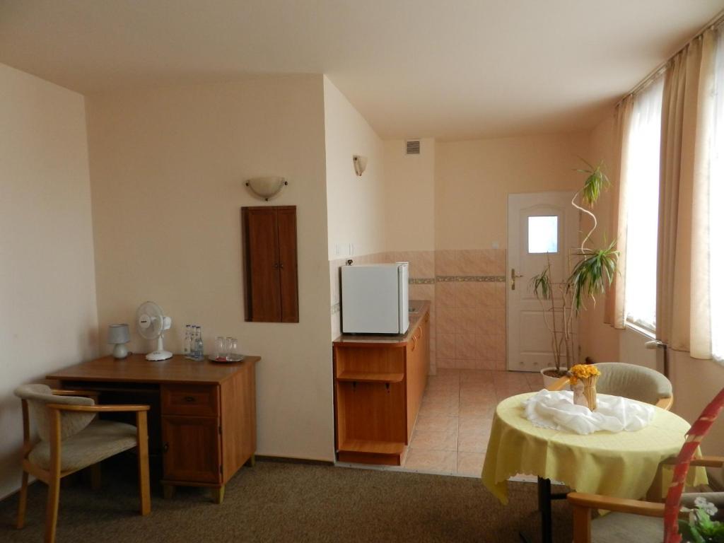 Hotel Restauracja Twist Krosno Zimmer foto