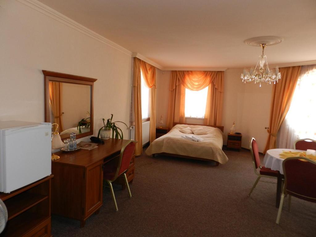 Hotel Restauracja Twist Krosno Zimmer foto